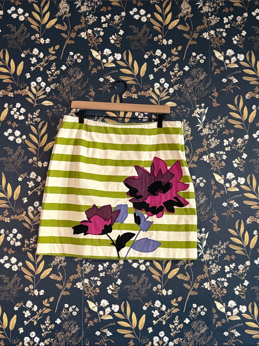 Boden White and Green Stripe A-line Spring Skirt with Floral Appliqué Size 12R